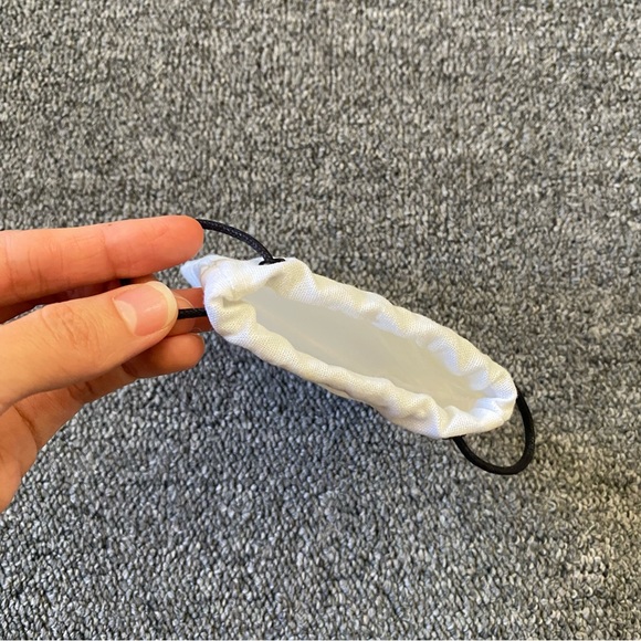 CHANEL Makeup Mini Bag (No 5) - Picture 2 of 6